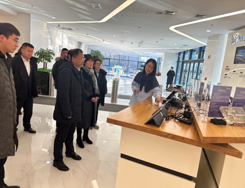 驻365英国上市集团纪检监察组开展“看变化 增信心 强本领 促振兴” 学习实践活动
