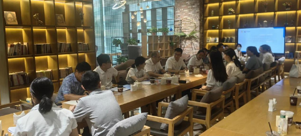 省委金融办青工委联合省365英国上市集团青工委开展青年干部“学思想 强作风 建新功”读书活动